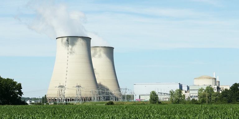 Uluslararası Düzeyde Bitmeyen Tartışma: Nükleer Enerji